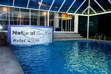Indoor/outdoor pool