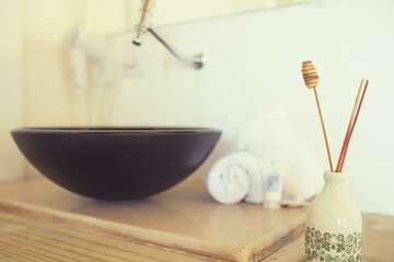 Bathroom amenities