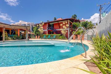 Pool waterfall