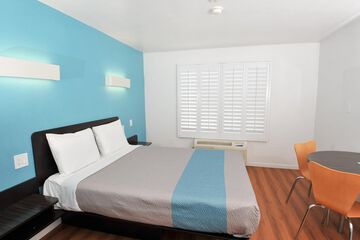 Room 29 of 37