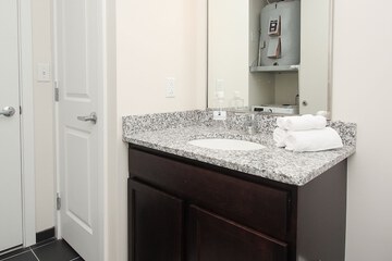 Bathroom sink