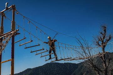 Ropes course (team building)