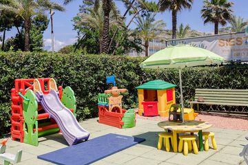 Children's play area - outdoor