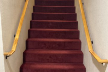 Handrails in stairways
