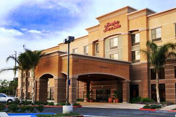 Hampton Inn & Suites Seal Beach