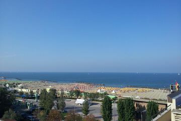 Beach/ocean view