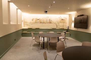 In-room business center