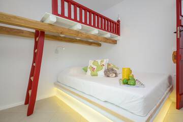 Children's theme room