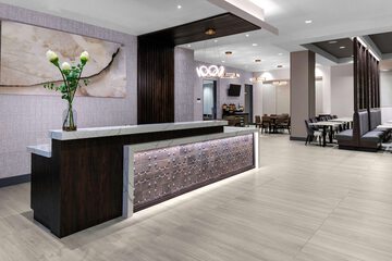 Hyatt House Charlotte / Rea Farms
