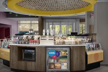 Snack bar
