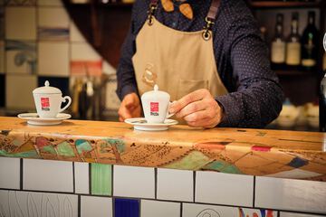Coffee shop