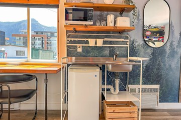 Private kitchenette