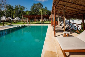 Poolside bar