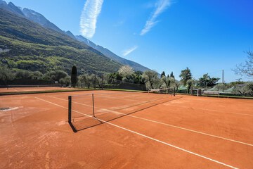Tennis court