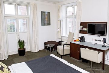 In-room business center