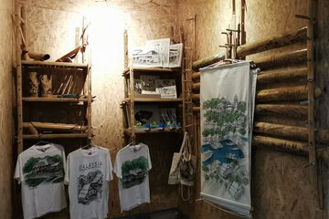 Gift shop