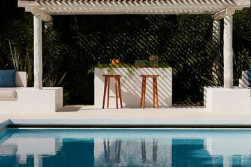 Private pool