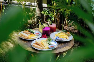 Breakfast meal