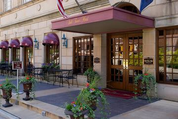 Bell Tower Hotel