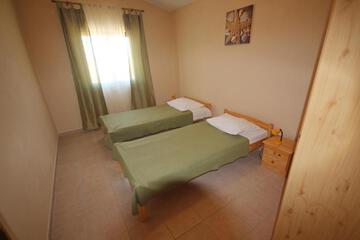 Photo 51