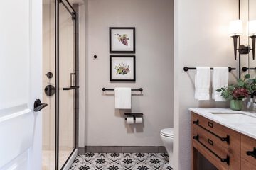 Bathroom shower
