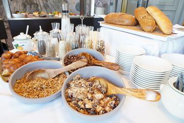 Breakfast buffet