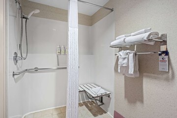 Room 28 of 45