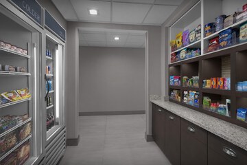 Snack bar