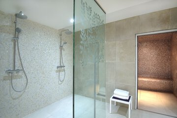 Steam room