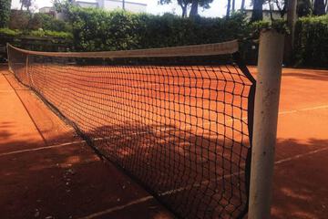 Tennis court