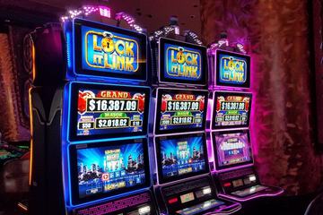 Entertainment 41 of 54