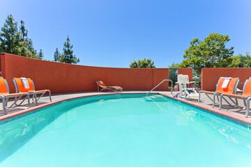Pool 6 of 32