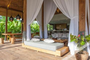 Hotel Interior or Public Areas