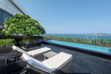 Private pool