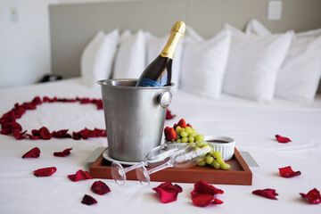 Champagne service