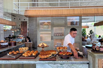 Breakfast buffet