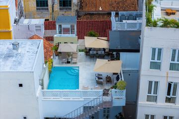 Rooftop pool