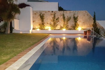 Infinity pool