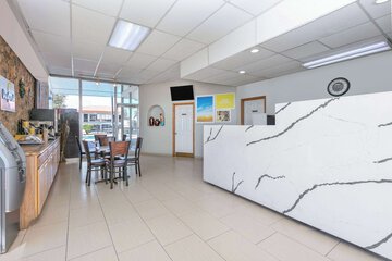 Hotel Interior 8 of 25