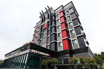 Photo 18