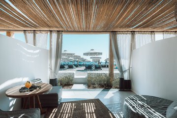 Beach/ocean view