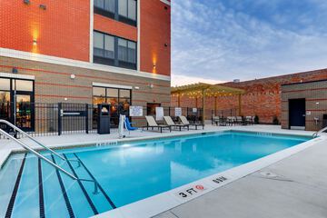 Pool 5 of 60