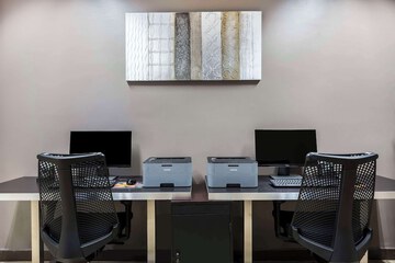 Business Center 43 of 43