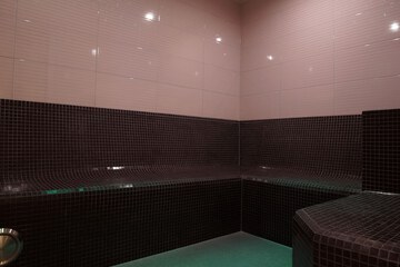 Steam room