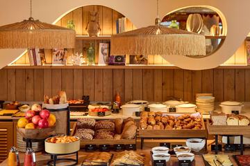 Breakfast area