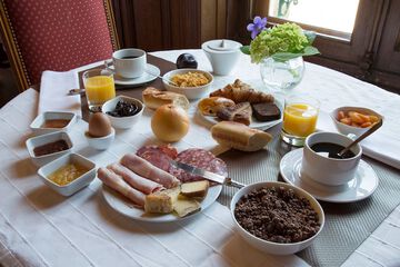 Breakfast meal