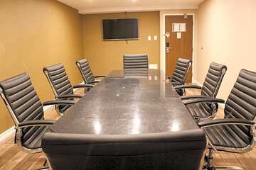Photo 8