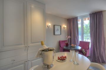 In-room dining