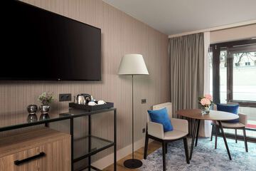 Room amenity