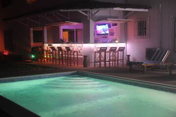 Poolside bar